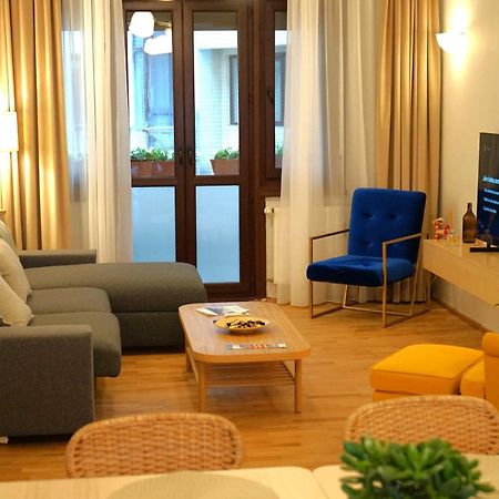 Spacious 3Br, 2Bt With 5 Balconies Бухарест Екстер'єр фото