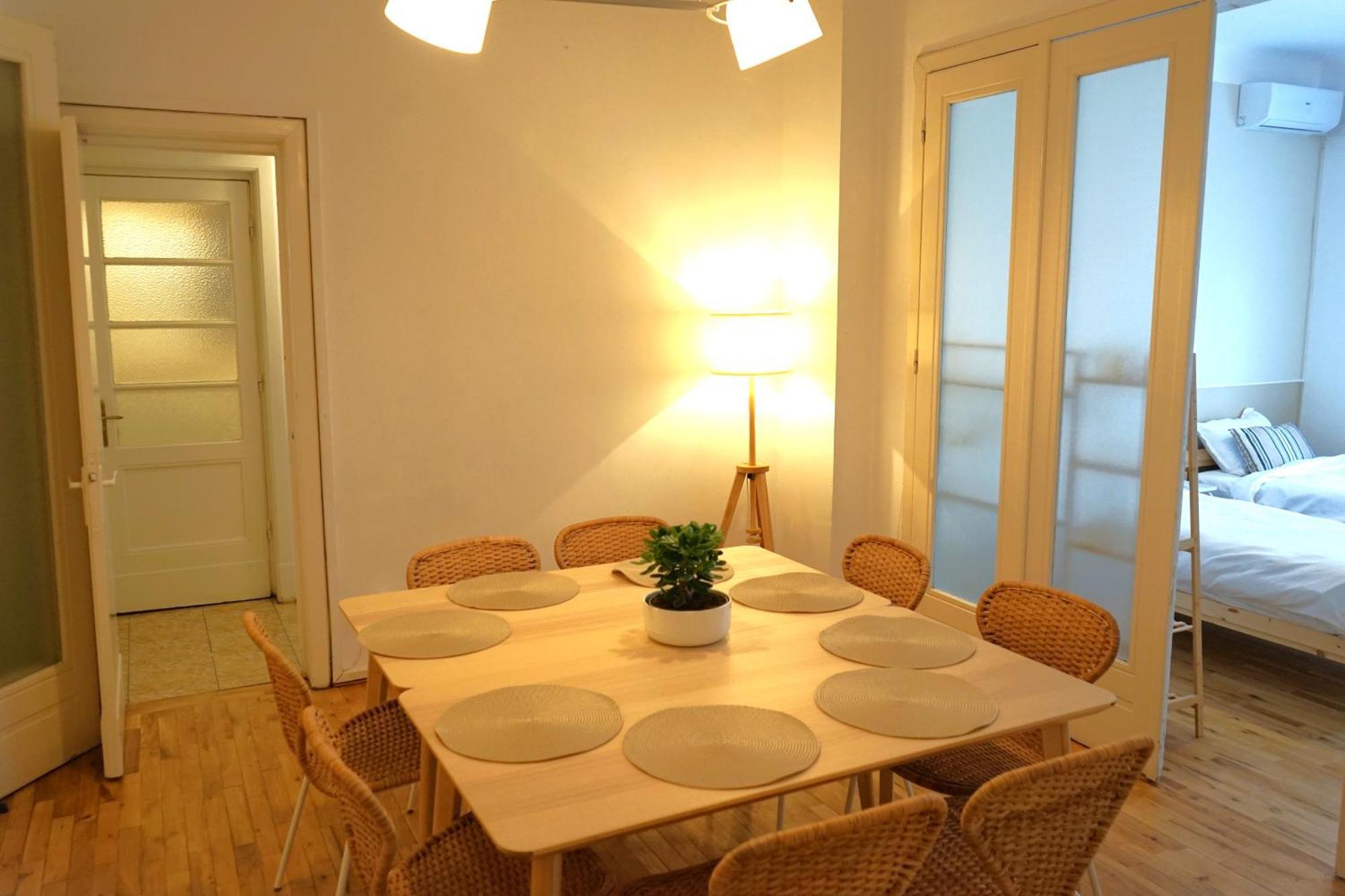 Spacious 3Br, 2Bt With 5 Balconies Бухарест Екстер'єр фото